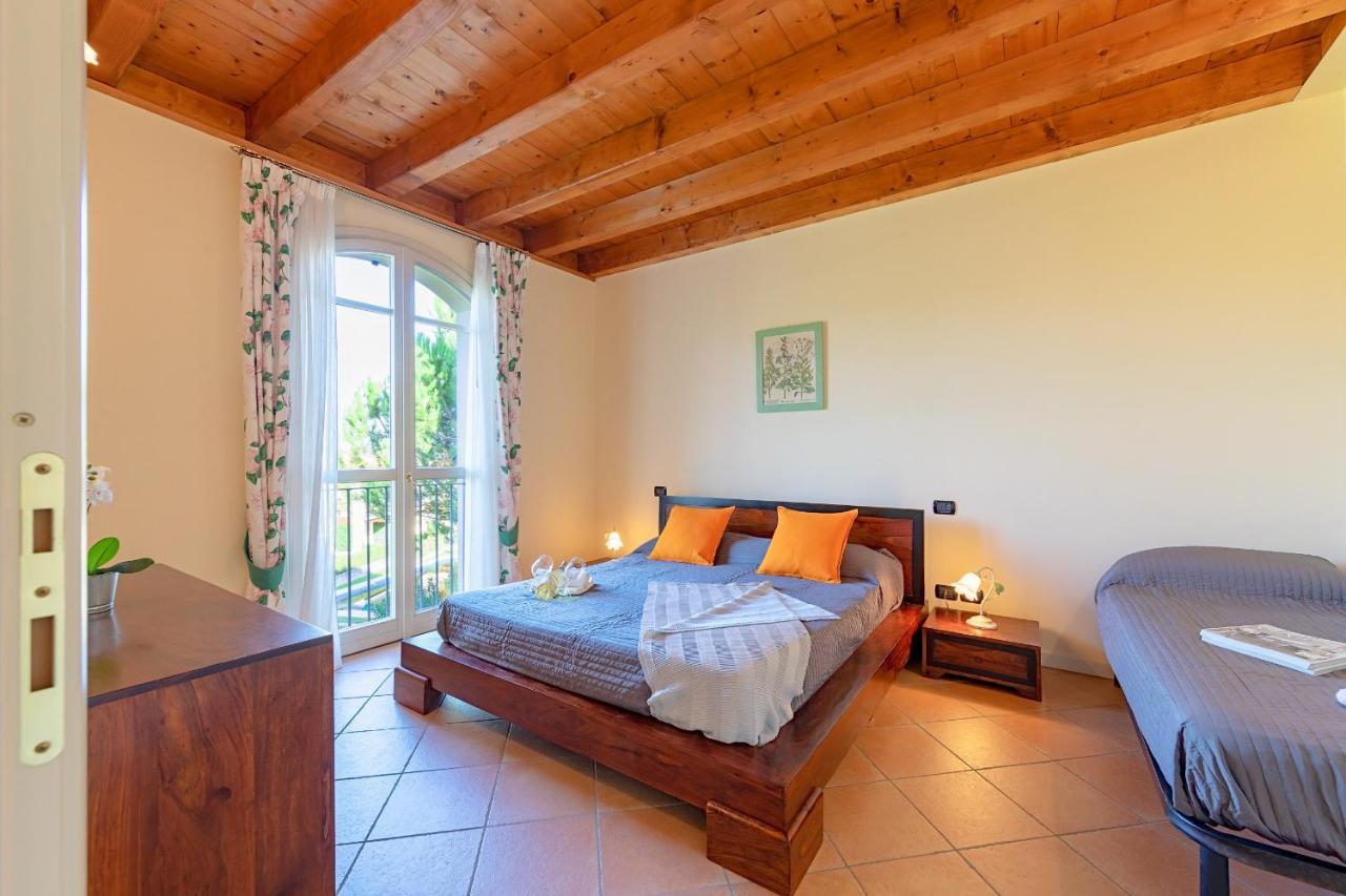 Borgo Del Torchio Apartments By Wonderful Italy Manerba del Garda Exteriör bild
