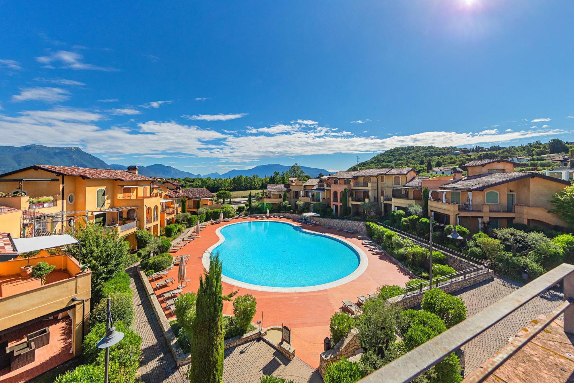 Borgo Del Torchio Apartments By Wonderful Italy Manerba del Garda Exteriör bild