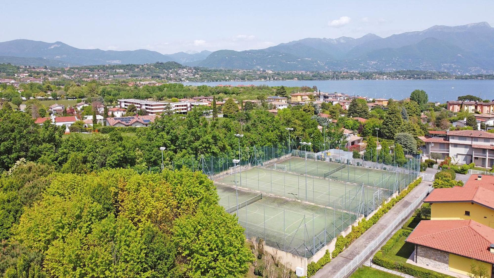 Borgo Del Torchio Apartments By Wonderful Italy Manerba del Garda Exteriör bild